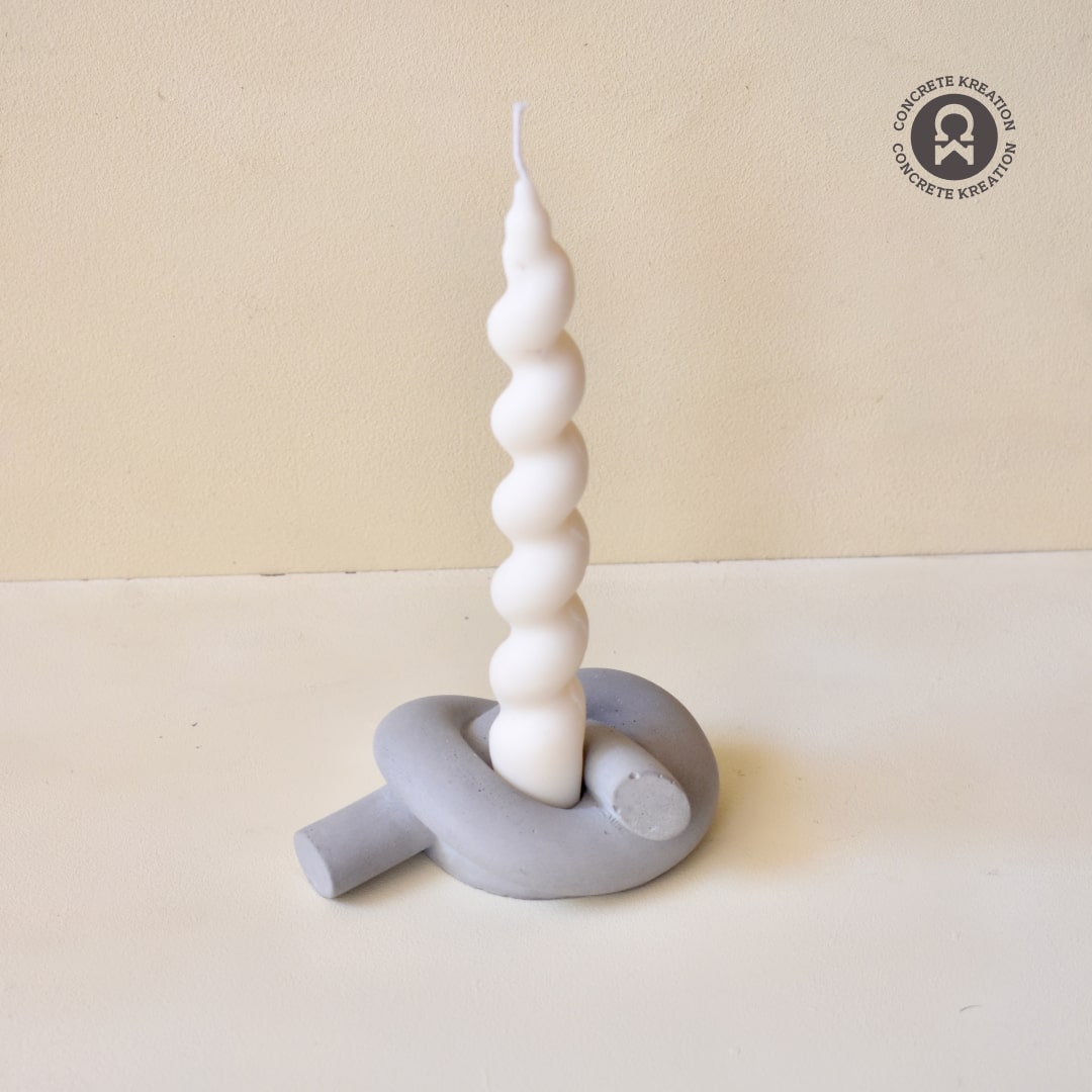 Knot - Concrete Candle Holder: Exquisite Decorative Piece for Home & Office